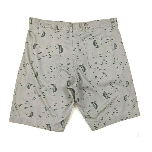 Bruno Milano Shorts  Men's Size 34   Sailboat Bird Print Flat Front Khaki Chino - Picture 2 of 7